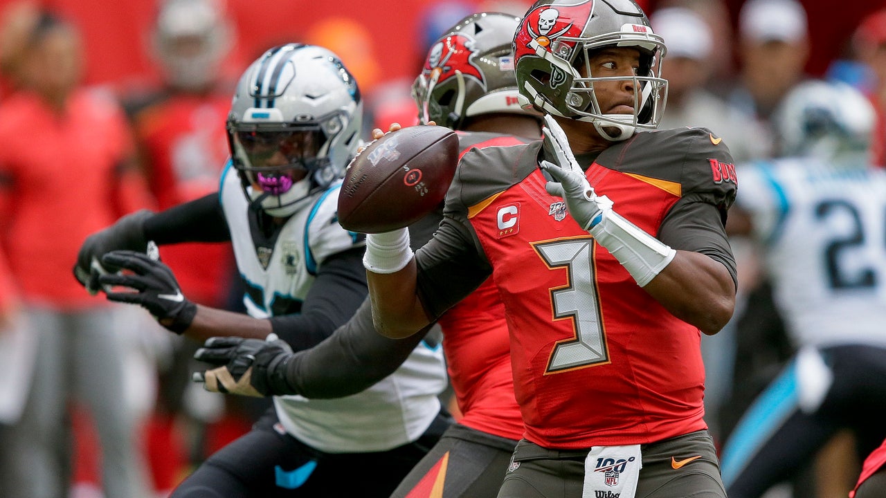 Arians: Winston needs to play better; teammates, too